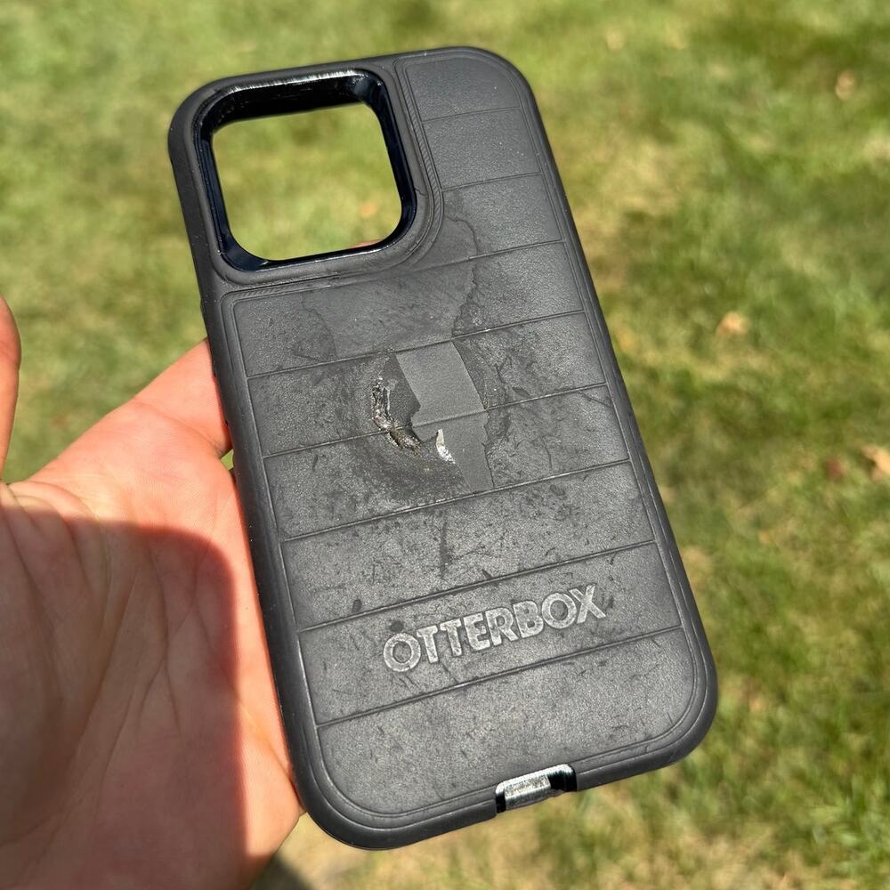 iphone 15 pro max otter box defender pro